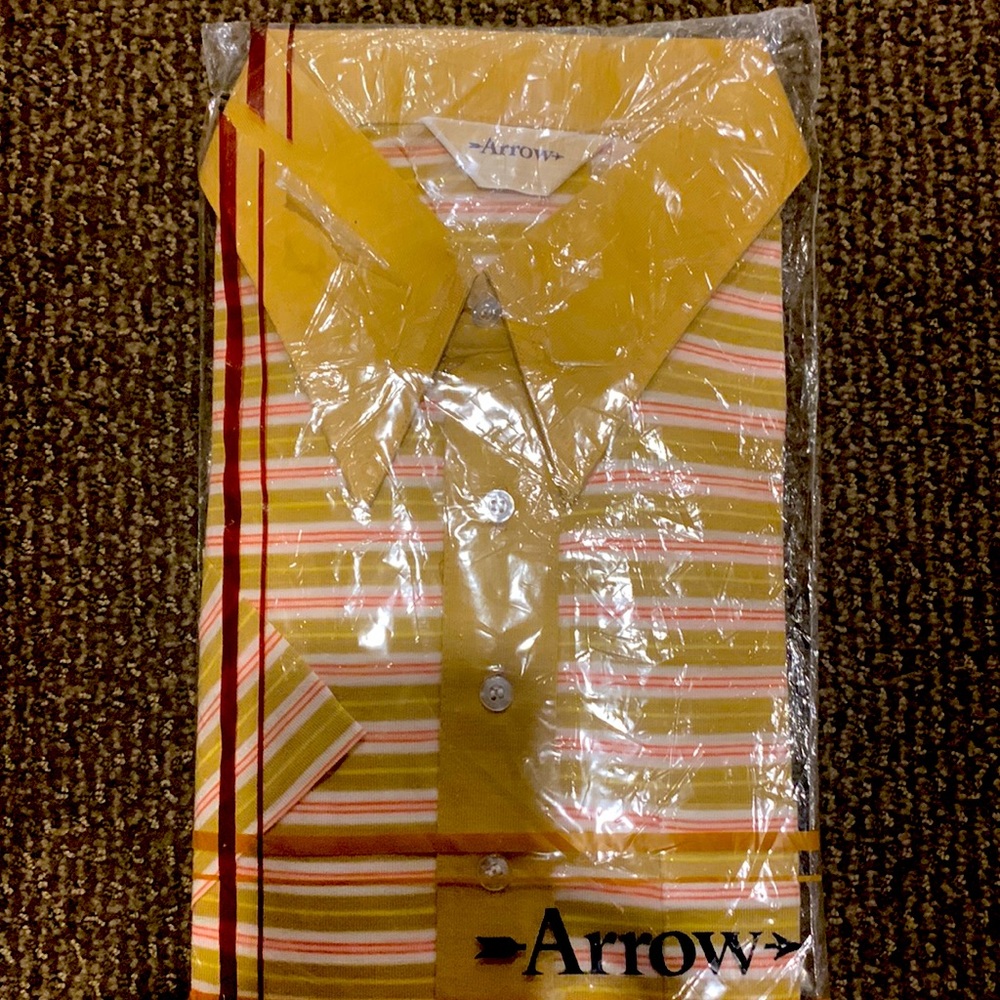 New, vintage Arrow Short Sleeve Shirt
